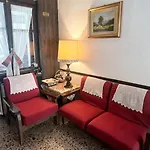 Cary Hotel 2*