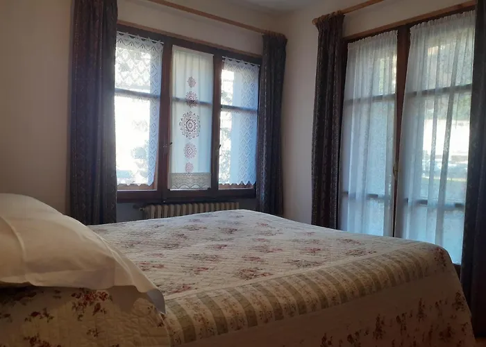 Cary Ξενοδοχείο