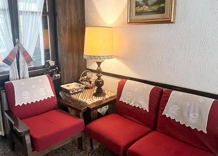 Cary Ξενοδοχείο 2*